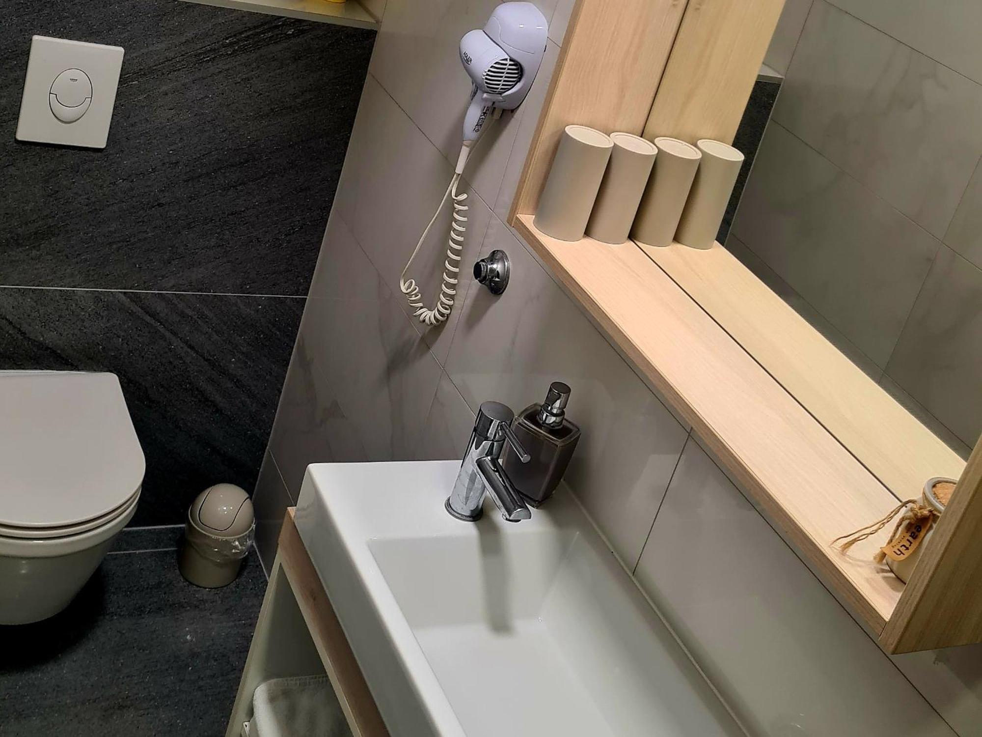 Bonitos, Sobe-Rooms Slavonski Brod Buitenkant foto